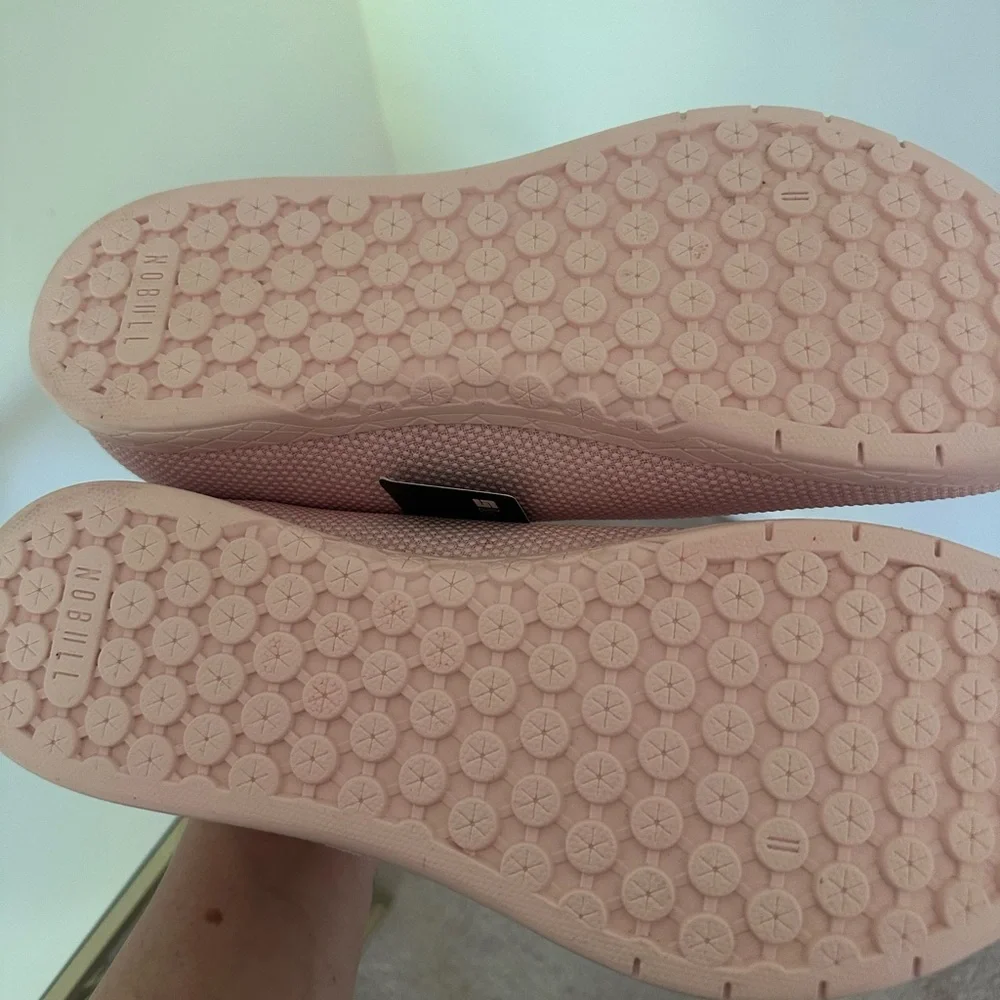 NOBULL men’s unisex Trainer in Dusty Pink